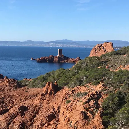 Studio Cosy Proche Mer * Saint-Raphael (Var)